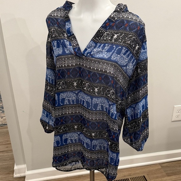 Rue21 XL Blue Elephant Print Women's Top - Picture 3 of 8
